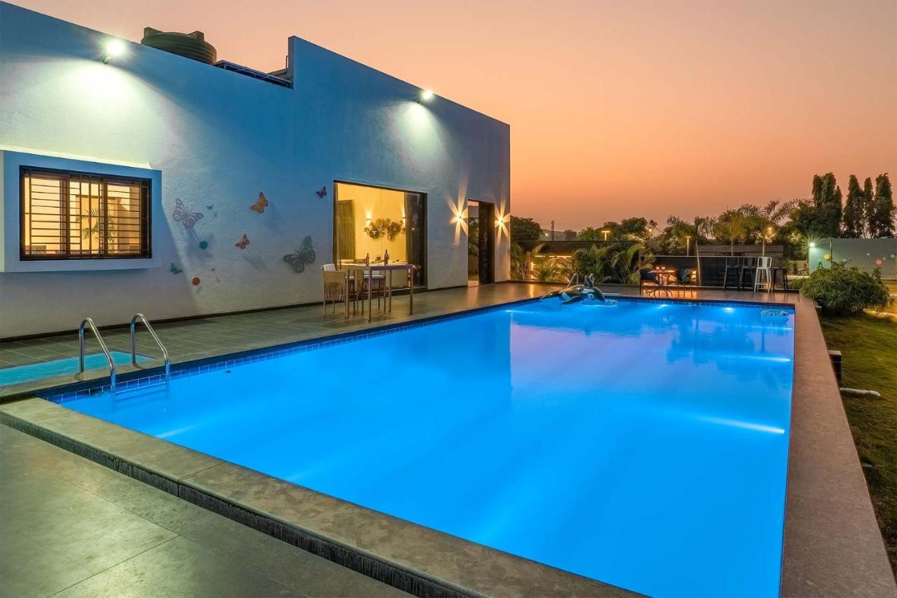 Stayvista'S Le Bon Horizon - Hillside Elegance With Chic Interiors, Poolside Serenity & Picturesque Gazebo - Proximity To Sula Nashik Exterior foto
